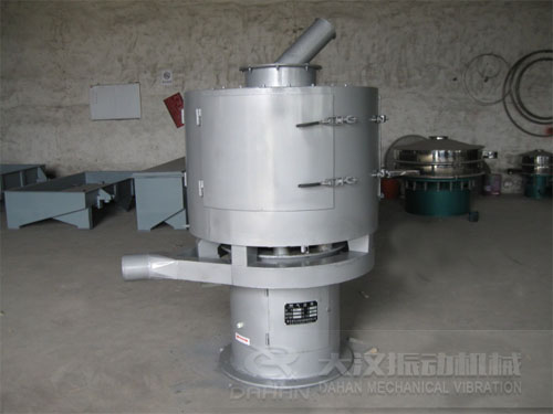 木粉<a href='http://www.haerouline.cn/news/324.html' target='_blank'><u><a href='http://www.haerouline.cn/pro/32.html' target='_blank'><u>立式<a href='http://www.haerouline.cn/list_1_1.html' target='_blank'><u>氣流篩</u></a></u></a>分機(jī)</u></a> 木粉<a href='http://www.haerouline.cn/news/324.html' target='_blank'><u><a href='http://www.haerouline.cn/pro/32.html' target='_blank'><u>立式<a href='http://www.haerouline.cn/list_1_1.html' target='_blank'><u>氣流篩</u></a></u></a>分機(jī)</u></a>